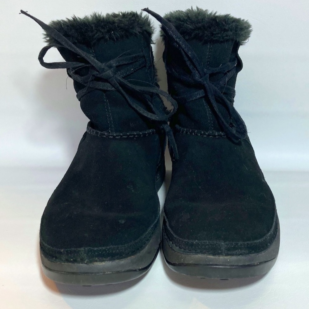 Skechers Short Boot, faux fur lined black suede sz 9